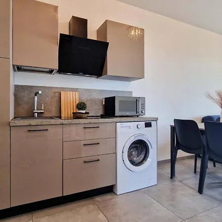 Sea Oasis - Apartment With Terrace And Sea View * Μπιμπιόνε