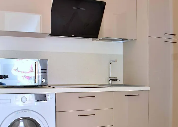 Sea Oasis - With Terrace And Enchanting View Bibione